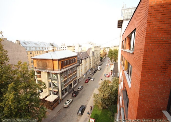 Pārdod dzīvokli, Dzirnavu iela 37 - Attēls 1