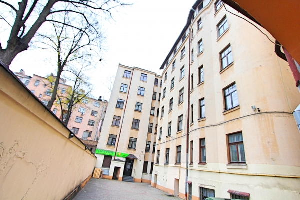 Izīrē dzīvokli, Bruņinieku iela 12 - Attēls 1