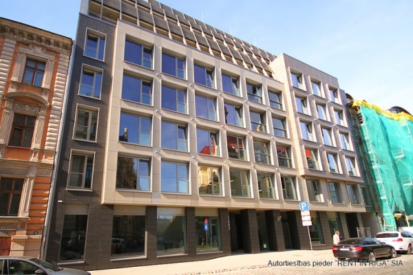 Pārdod dzīvokli, Strēlnieku iela 7 - Attēls 1