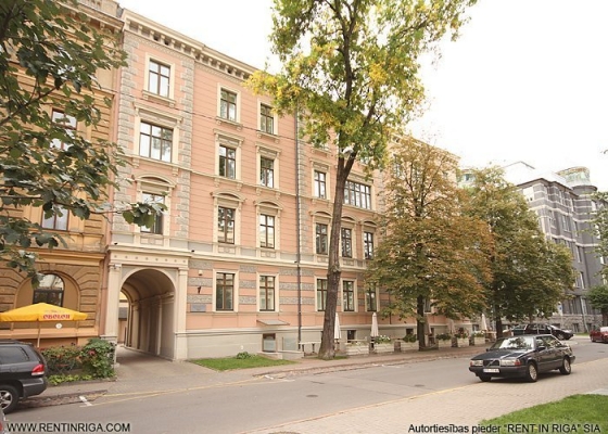 Pārdod dzīvokli, Pumpura iela 6 - Attēls 1