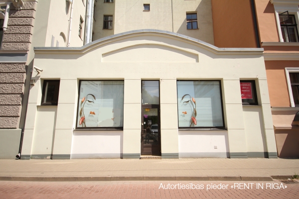 Pārdod tirdzniecības telpas, Pērses iela - Attēls 1