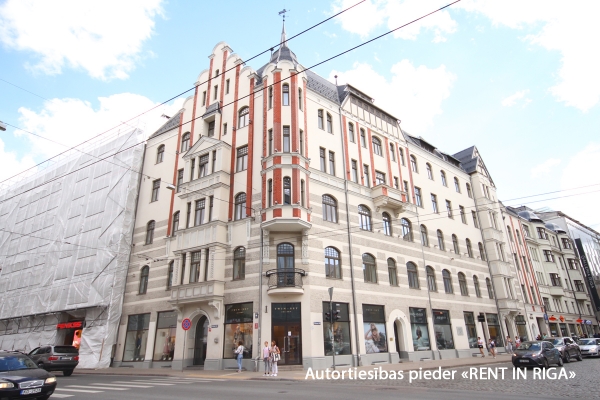 Pārdod dzīvokli, Brīvības iela 46 - Attēls 1