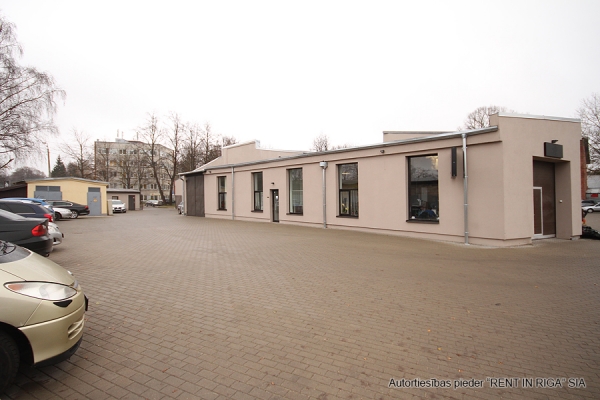 Pārdod noliktavu, Ventspils iela - Attēls 1