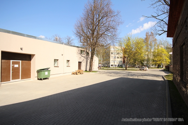 Pārdod noliktavu, Ventspils iela - Attēls 1