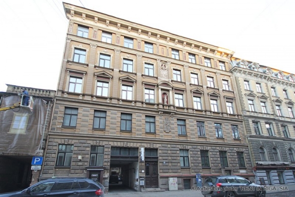 Pārdod dzīvokli, Blaumaņa iela 25 - Attēls 1