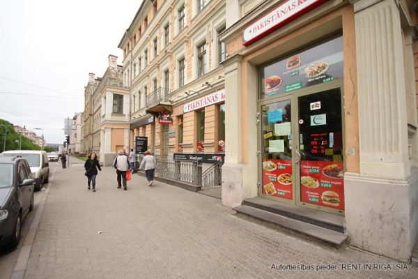 Iznomā tirdzniecības telpas, Merķeļa iela - Attēls 1